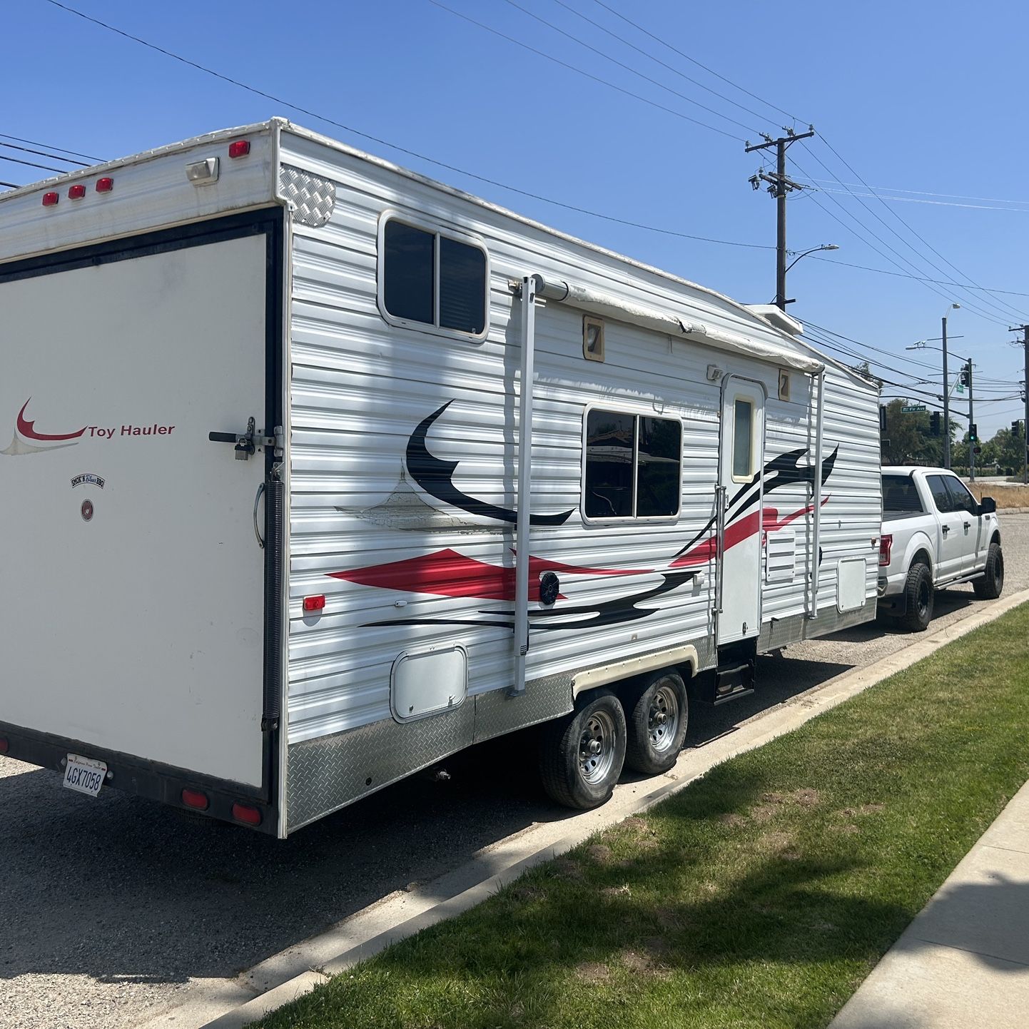 2007 Carrier Toy hauler