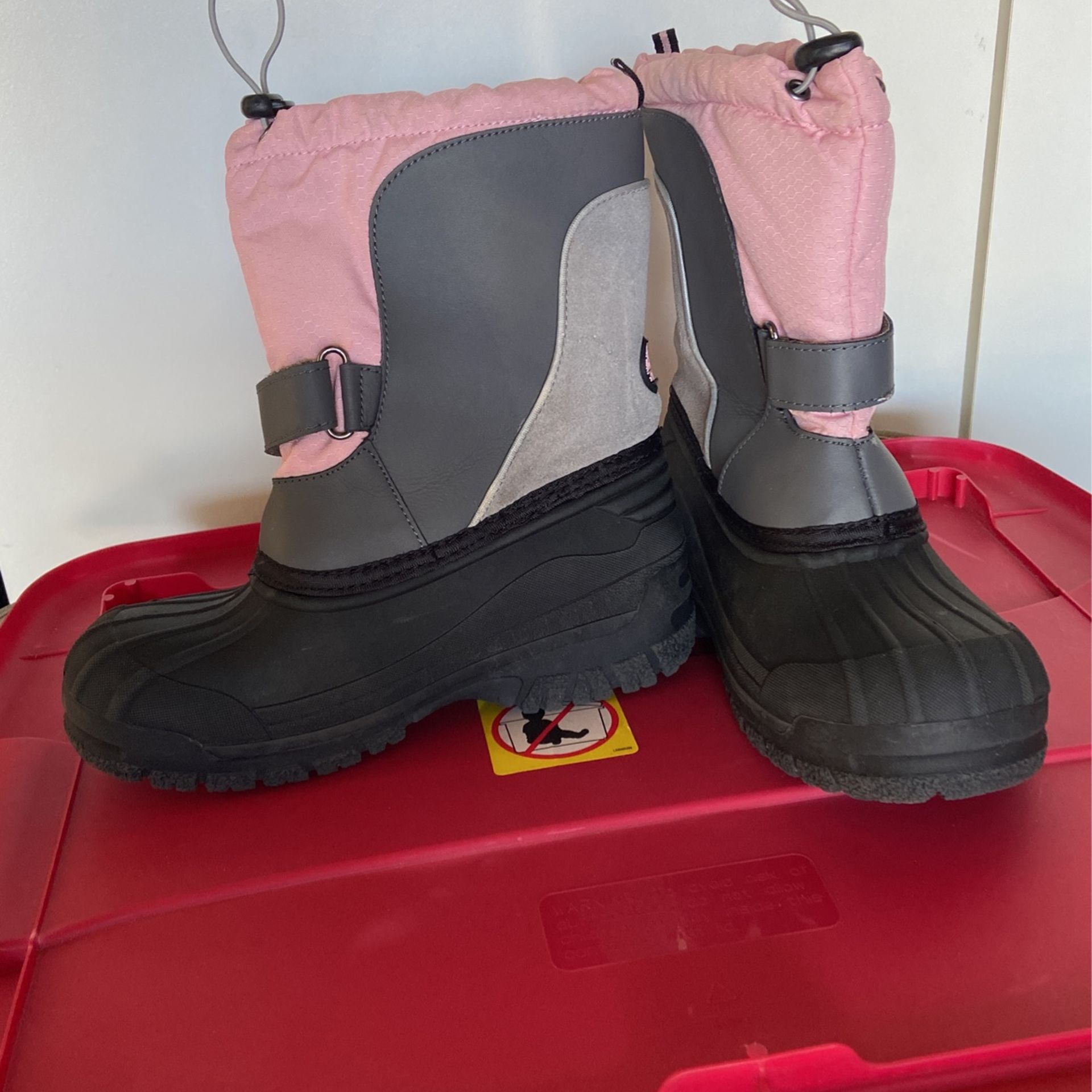 Totes Girls Snow Boots Size 4