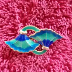 Blue & Turquoise Double Fan Enamel Pin Lovely For Valentine's Day