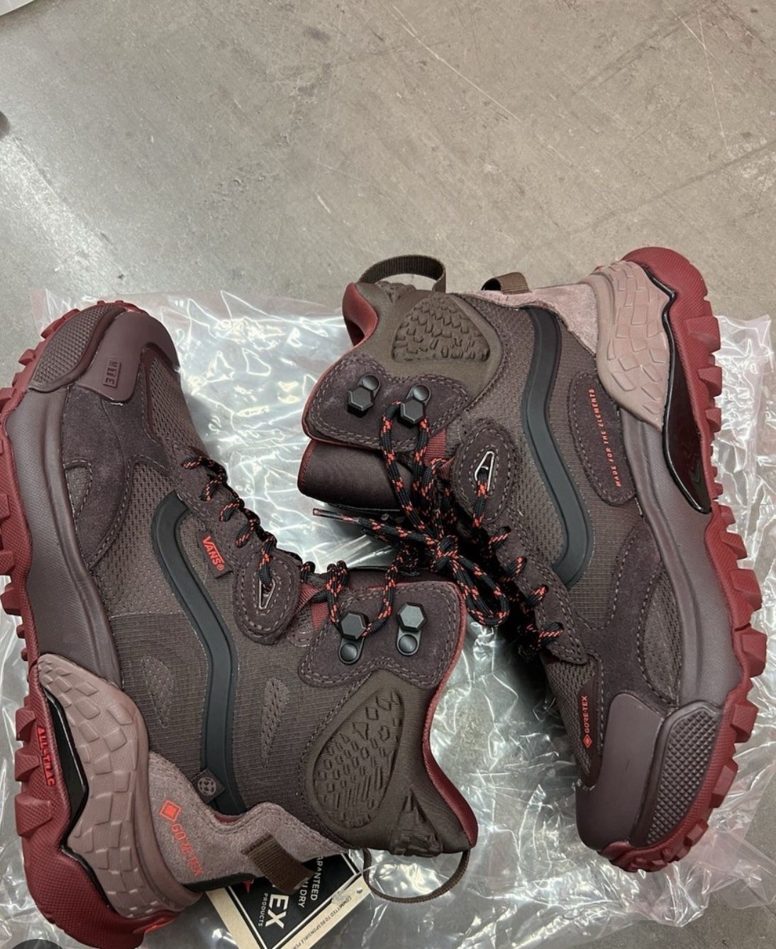 Vans MTE Hiking Boots NWT