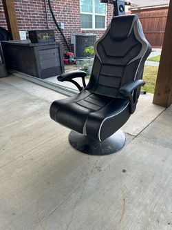 Game chair