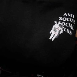 Anti SOCIAL Hoddie