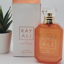 KAYALI 

EDEN SWEET PEACH |  35 Eau de Parfum

1.7 ,fl