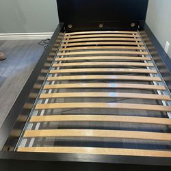Twins Size Bed