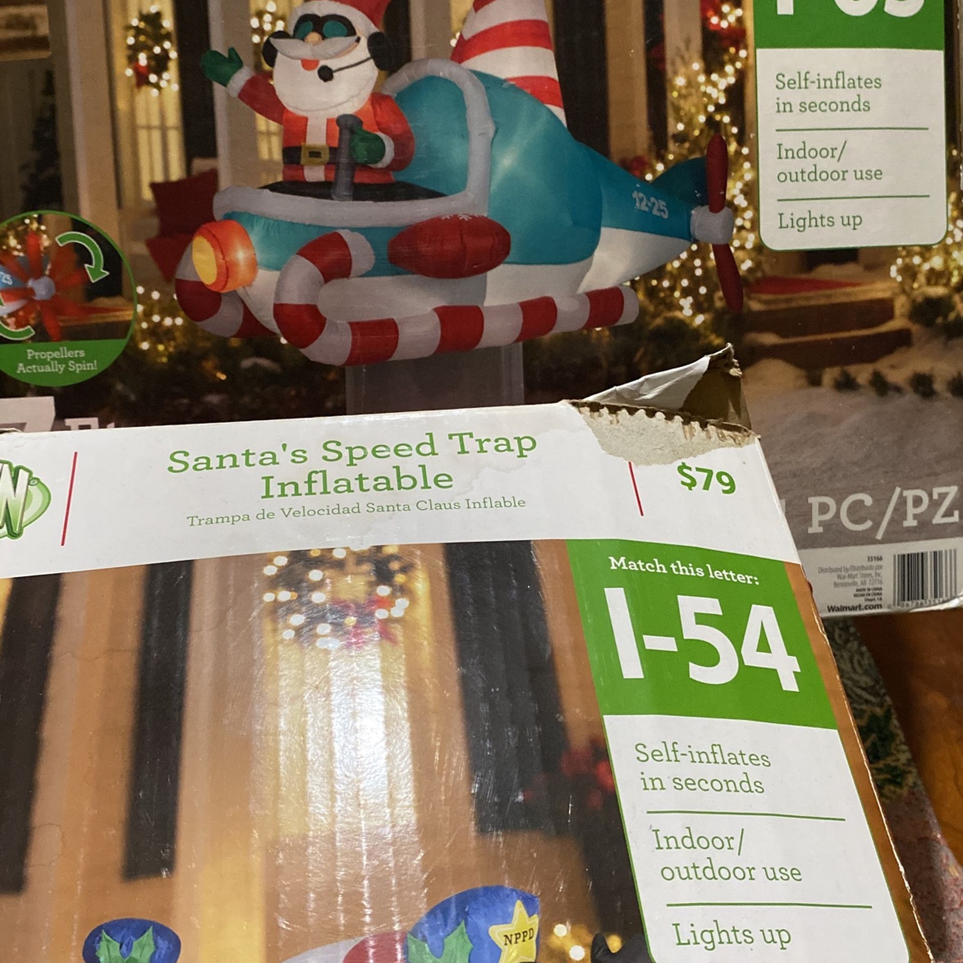 2pcs Set Christmas Inflatables Santa Speed Trap And Santa Hovering Helicopter Inflatable