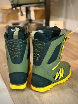 Snowboard Boots by ThirtyTwo