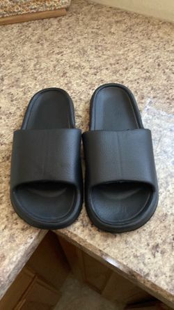 Men’s sandal shoes