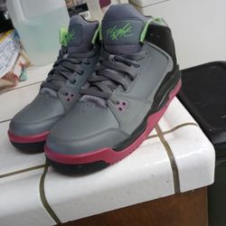 Brand New Size 7 Jordans 