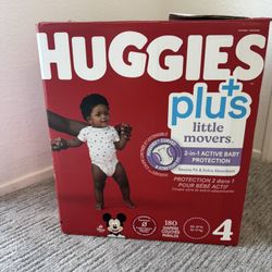 Diapers/Pañales  Huggies / Size 4 / 158 Units