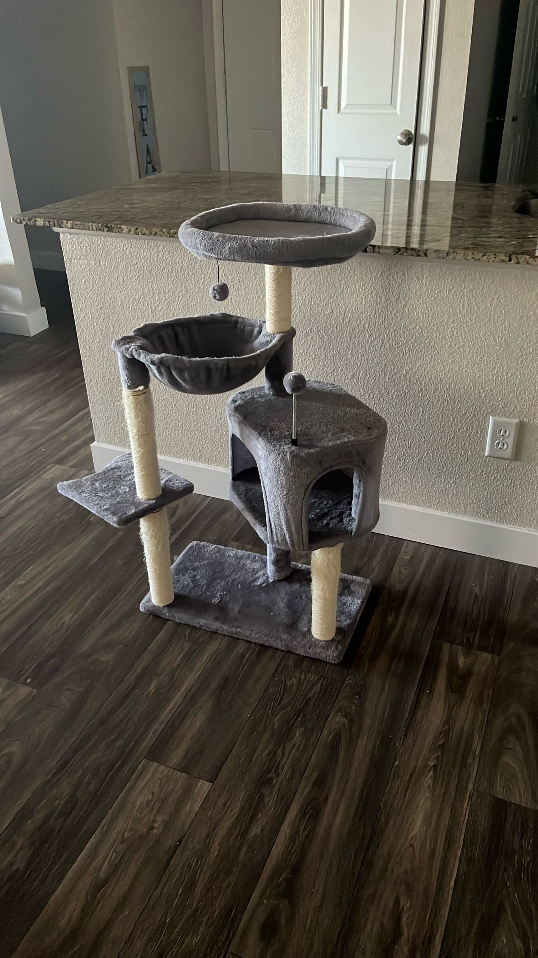 Cat Tree with Cat Condo and Big Hammock, Grey