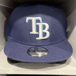 New era snapback hat 🧢 35$ each