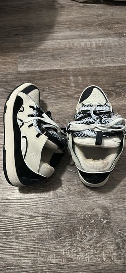 lanvin curb US 10
