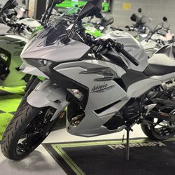 2025 Ninja 500 