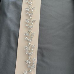 Brand New Never Worn Bridal Metal Headpiece/Headband Sparkly With Pearls