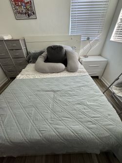 White bed frame with box and mattress included