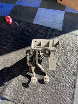 C6 corvette peddle assembly