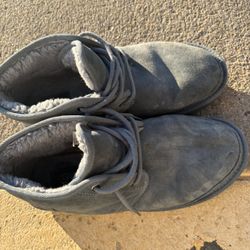 Blue Uggs Size 10 Men’s 