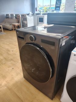 $1400(MSRP$3299)  LG Mega Capacity Washer Dryer All In One Combo With TurboWash 360 and ezDispenser