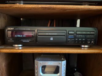 TEAC CD‑RW880 CD Recorder – Fully Functional – Home Audio Deck