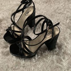 cute black block heels SIZE 6 (no box)