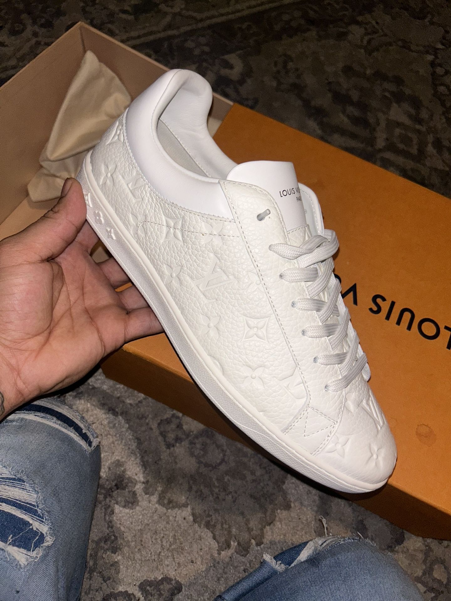 Lv Shoes