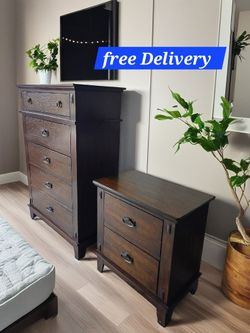 Dresser set