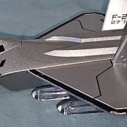 F-22 FIGHTER WAR TOY PLANE
Pull back
LED and Sound
Excellent condition 
Batteries included 