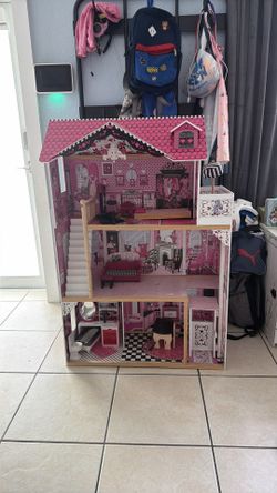 Doll house