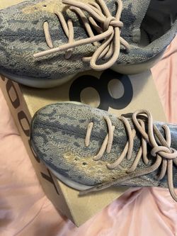 Yeezy 380  Size 5!