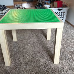 LEGO table