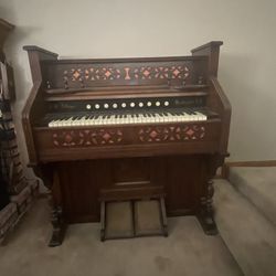 1800’s H.W. Alleger Pump Organ