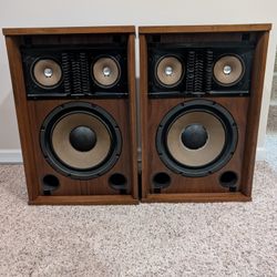 Sansui SP-2500 3-Way Speakers 
I purchased from the original owner. All original components. Real wood veneer is in great condition for the age.

(197