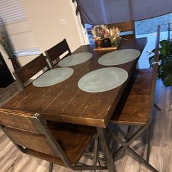 Dinning Table 