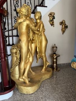 Beautiful gorgeous large art statue heavy 6 feet tall you can use indoor and outdoor