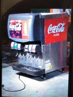 Soft drink dispenser