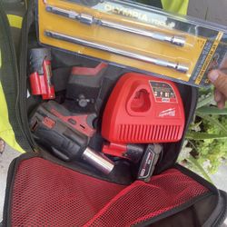 Milwaukee M12 Fuel Impact 3/8 Head