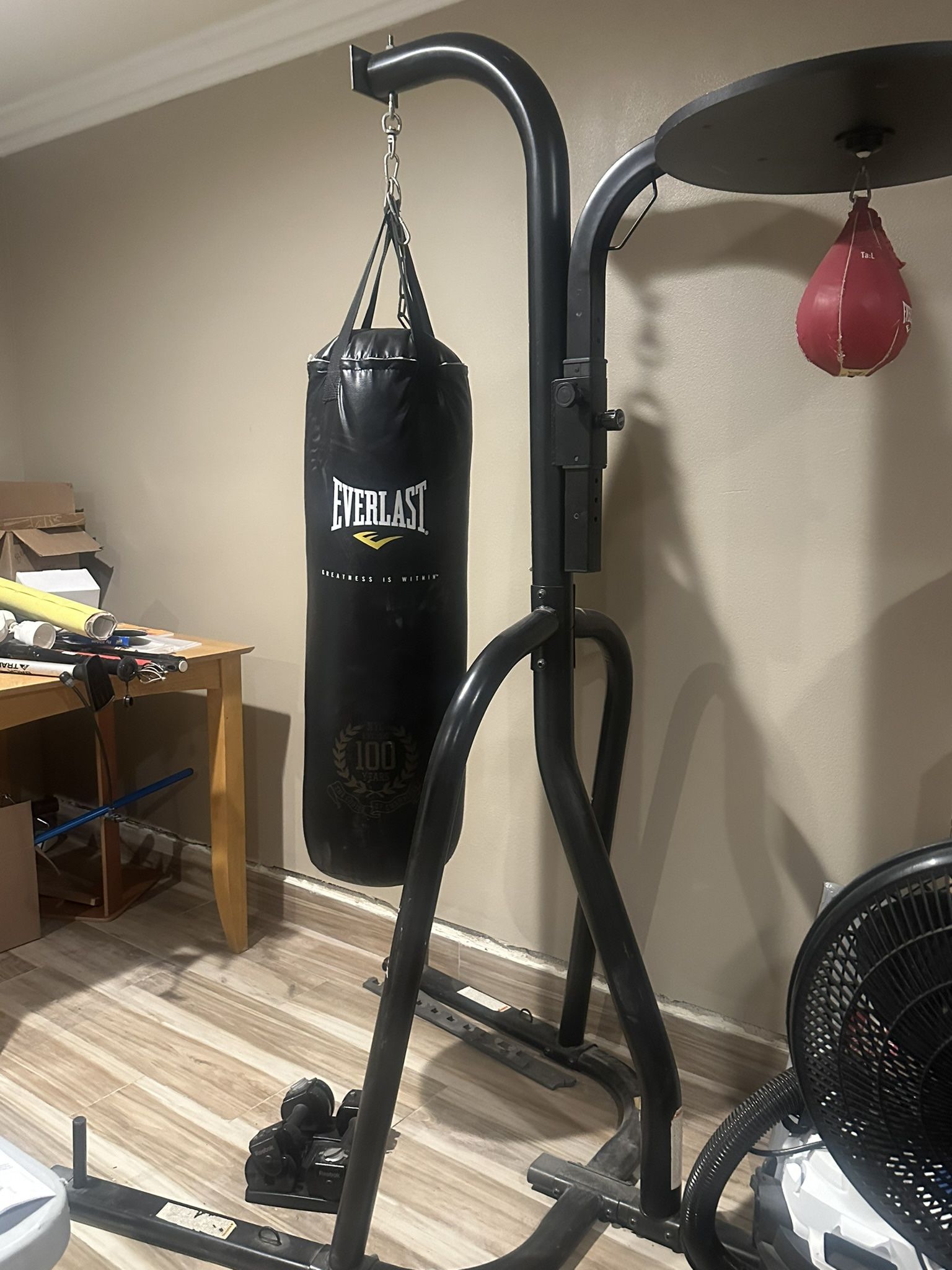Boxing Everlast Heavy Bag, Speed Bag and Stand