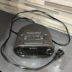 Sony FM/AM Clock Radio
