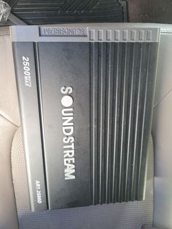 2500 w soundsrteam amp