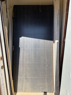 Double hinge door main entrance