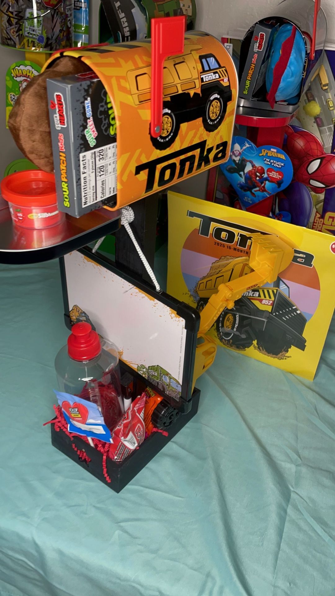 Kids Valentine’s Day Mailboxes