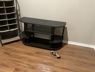 Entertainment center