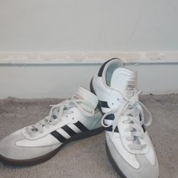 Men's Adidas Sambas Size: 11