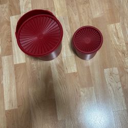 2 Tupperware Containers.