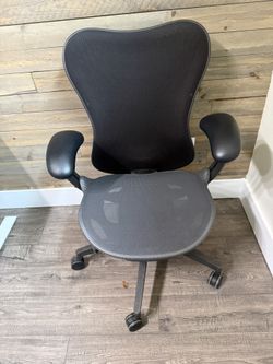 Herman Miller Mira 2