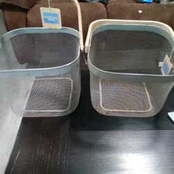 2 Baskets 