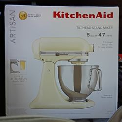 Artisan Kitchen Aid Stand Mixer 4.5quarts
