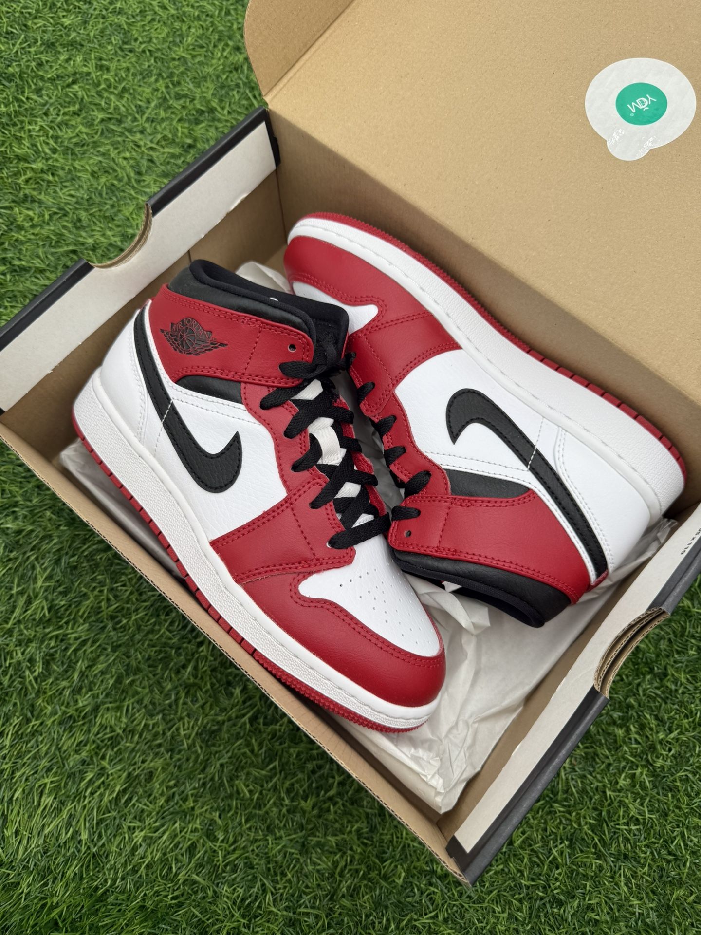 Jordan 1 Chicago Sizes 4Y and 7Y
