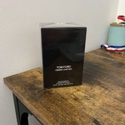 Tom Ford Ombré Leather – Bold Luxury Gift Fragrance 🎁
