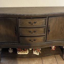 Credenza